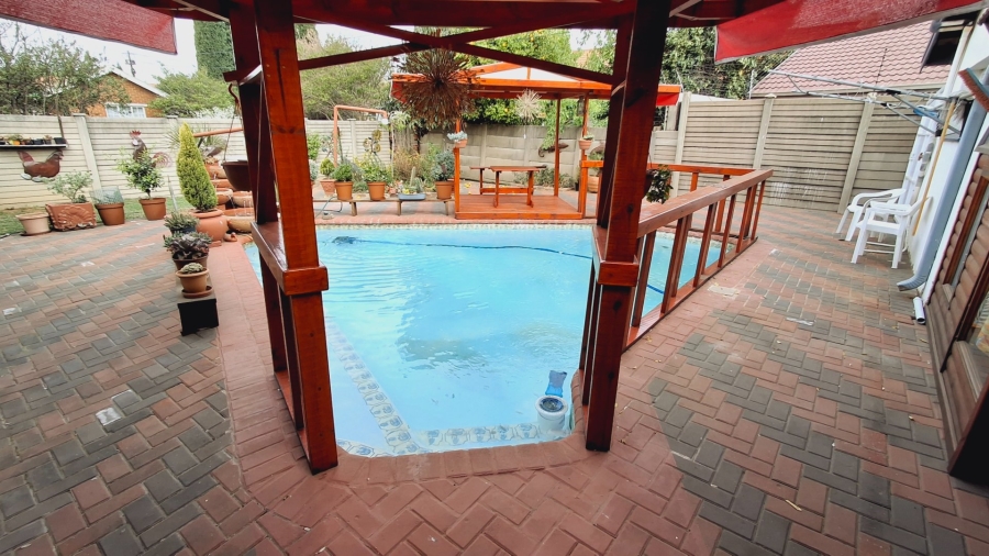 3 Bedroom Property for Sale in Vaalpark Free State